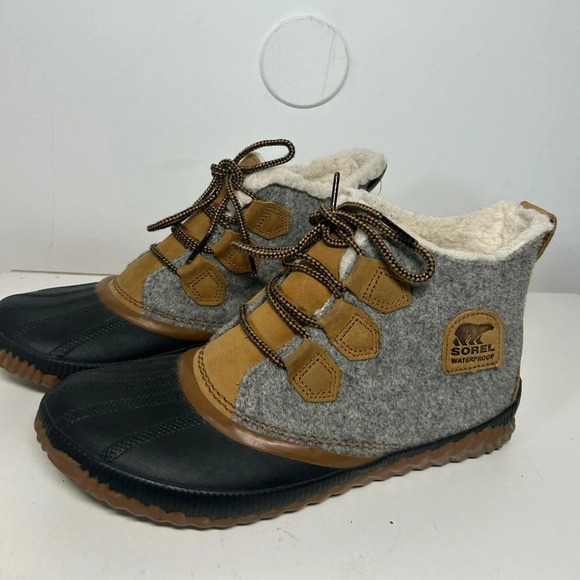 SOREL Out N’ About Plus Waterproof Leather & Felt Ankle Boots size 10.5 - Picture 5 of 12